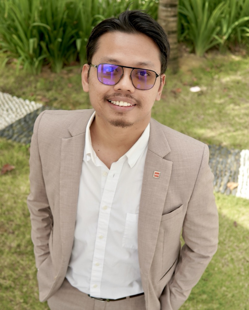 Hazli Johar - Senior Partner